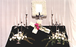 キリスト教の葬儀施行画像